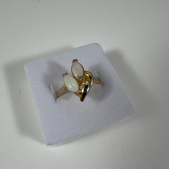 Jewelry - Gold Tone Ring With Oval Opal Stones Size 6.5
